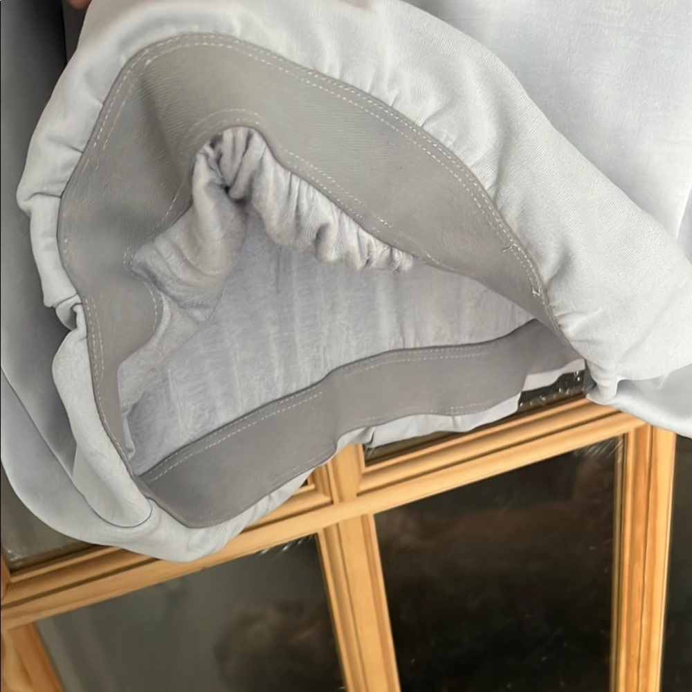 Athleta Gathered Botttom Gray lightweight hoodie with blue undertones  sz med - Picture 4 of 6